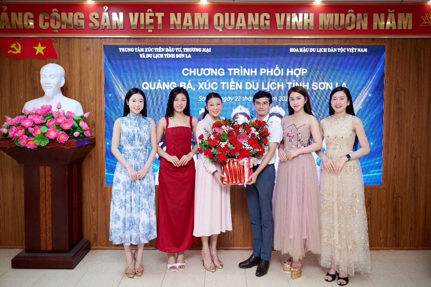 anh tin bai